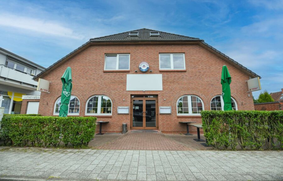 Wohn- und Geschäftshaus in bester Lage von Adendorf, 21365 Adendorf, Haus