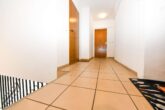 Wohn- und Geschäftshaus in bester Lage von Adendorf - DG - Flur