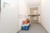 Einfamilienhaus mit Doppelgarage in ruhiger Lage von Uelzen (Erbbaurecht) - KG - Flur und Zugang zum Garten