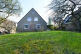 Einfamilienhaus mit Doppelgarage in ruhiger Lage von Uelzen (Erbbaurecht) - Gartenansicht