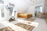 Einfamilienhaus mit Doppelgarage in ruhiger Lage von Uelzen (Erbbaurecht) - DG - Zimmer III