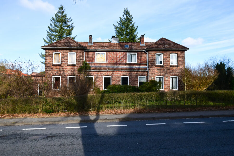 Potenzielles Baugrundstück bebaut mit einem Mehrfamilienhaus (3 Mieteinheiten), 21335 Lüneburg, Mehrfamilienhaus