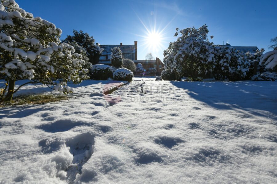 Charmante Doppelhaushälfte mit Garage im Lüneburger Ortsteil Oedeme (Erbbaurecht), 21335 Lüneburg, Doppelhaushälfte