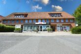 Renditeobjekt mit 6 Wohn- und 2 Gewerbeeinheiten in Lüneburg - Moorfeld - Straßenansicht