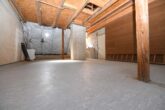 Renditeobjekt mit 6 Wohn- und 2 Gewerbeeinheiten in Lüneburg - Moorfeld - Haus.-Nr. 22 - Dachboden