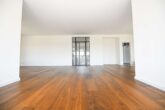 NEUBAU - ERSTBEZUG! Schwedenhaus mit Südbalkon & großem Grundstück in Garlstorf (Bleckede) - EG - Wohn- und Esszimmer mit Küchenbereich