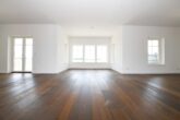NEUBAU - ERSTBEZUG! Schwedenhaus mit Südbalkon & großem Grundstück in Garlstorf (Bleckede) - EG - Wohn- und Esszimmer mit Küchenbereich